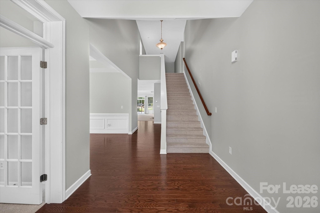 1030 Kaiser Way - Photo 5