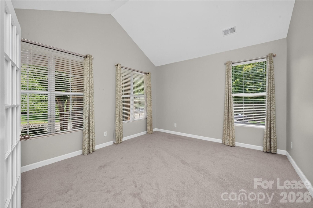 1030 Kaiser Way - Photo 7