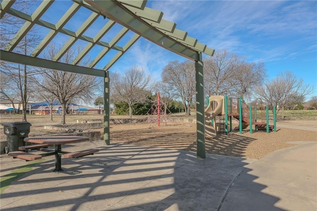 12262 Peak Circle - Photo 14