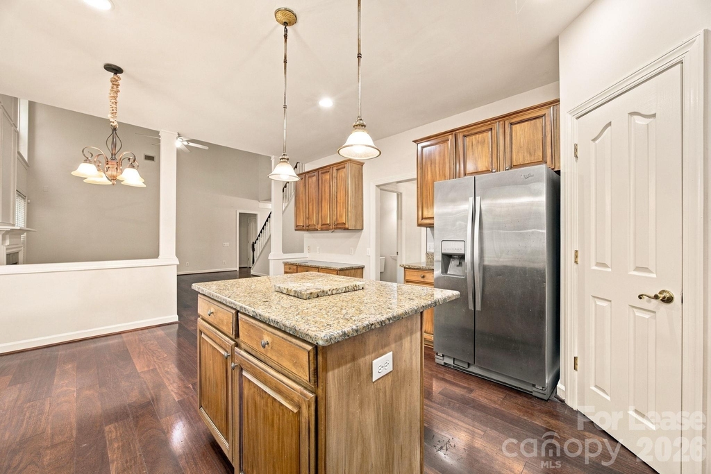 10825 Kenderly Court - Photo 11