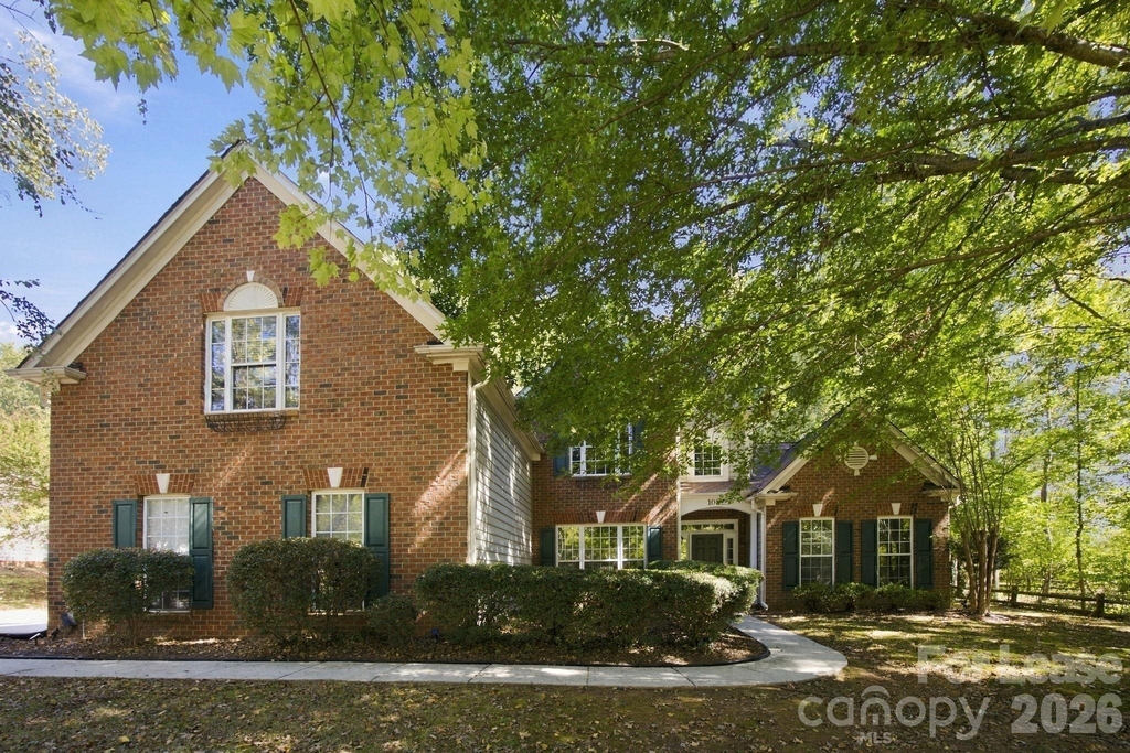 10825 Kenderly Court - Photo 0