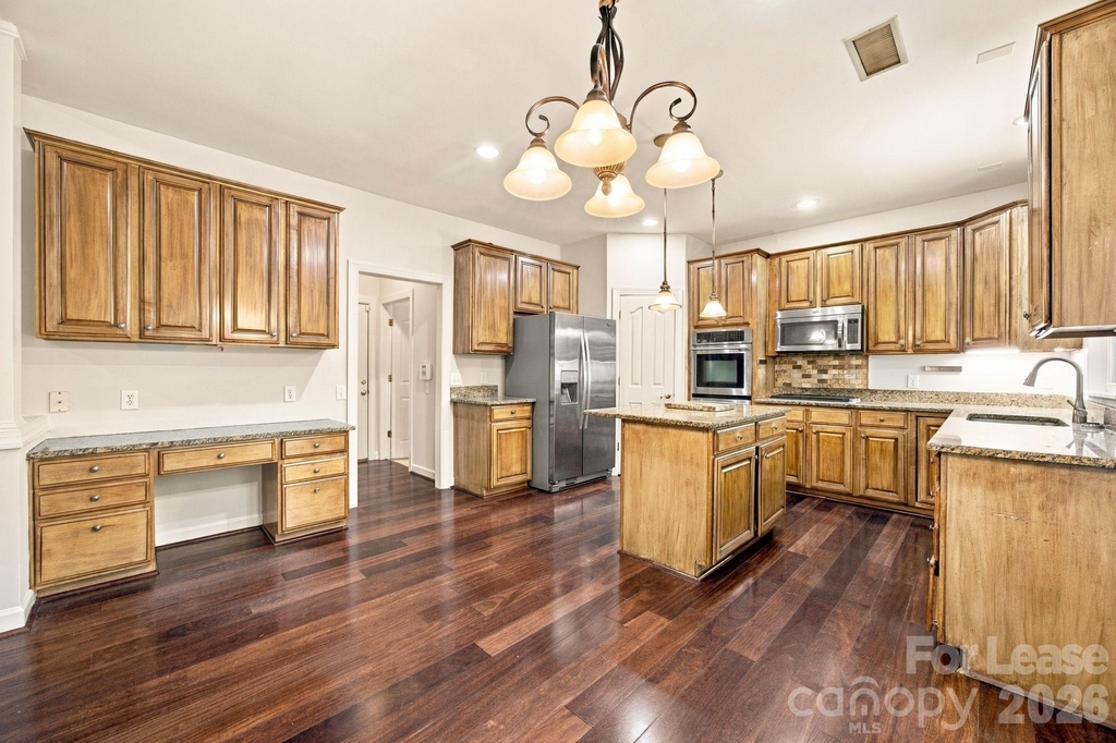 10825 Kenderly Court - Photo 9