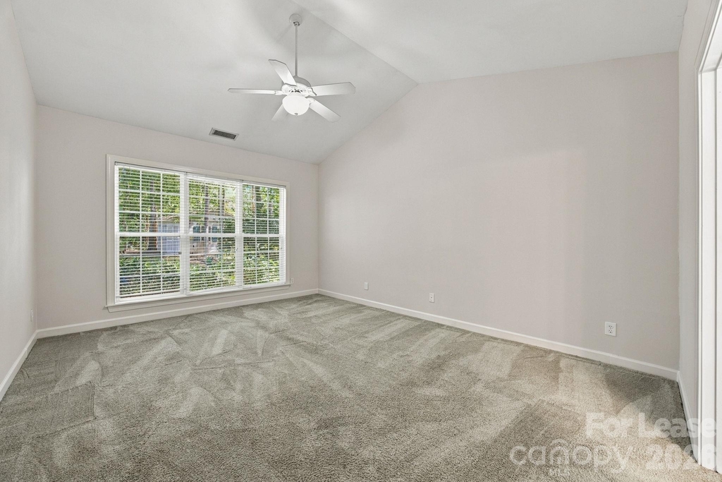 10825 Kenderly Court - Photo 14