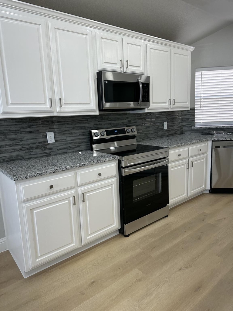 3160 Delaford Drive - Photo 13