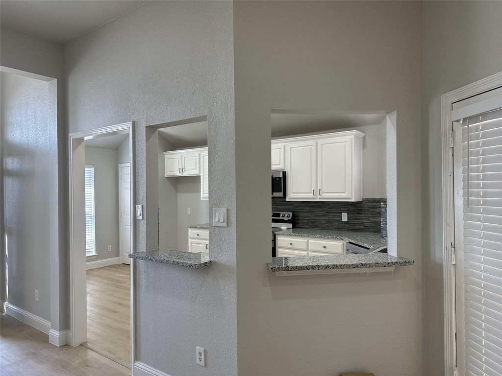 3160 Delaford Drive - Photo 19