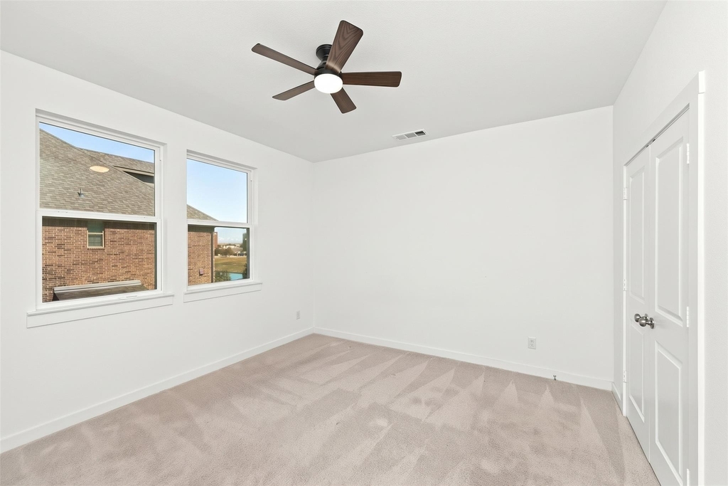 695 Vista Del Lago Drive - Photo 14