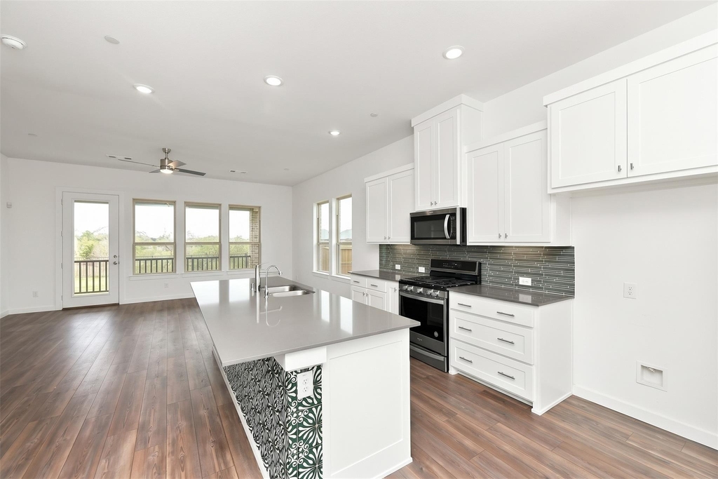 695 Vista Del Lago Drive - Photo 9