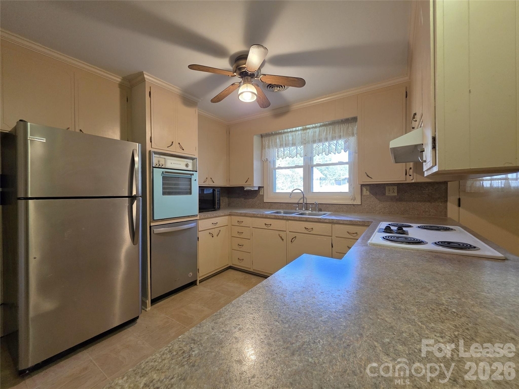 9301 Gold Hill Road - Photo 4