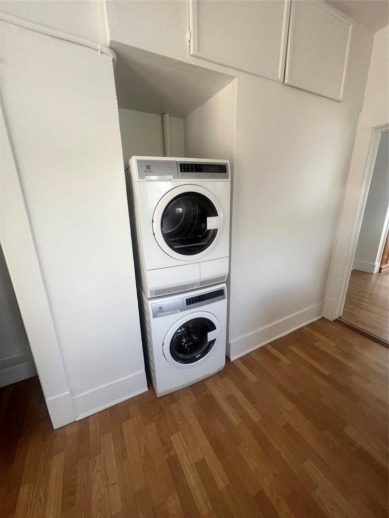4033 Cole Avenue - Photo 5