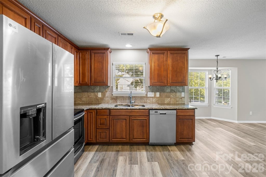 6102 Tesh Court - Photo 10