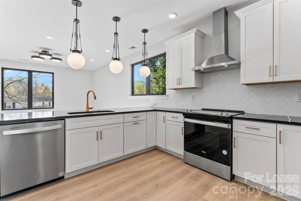 3433 Byrnes Street - Photo 3