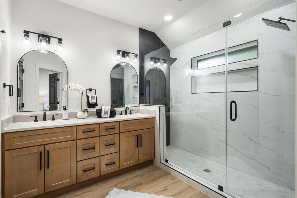 2706 Summerwood Court - Photo 4