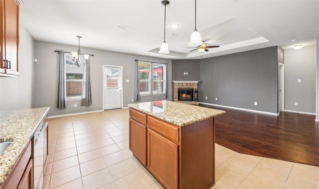 409 Mariscal Place - Photo 10