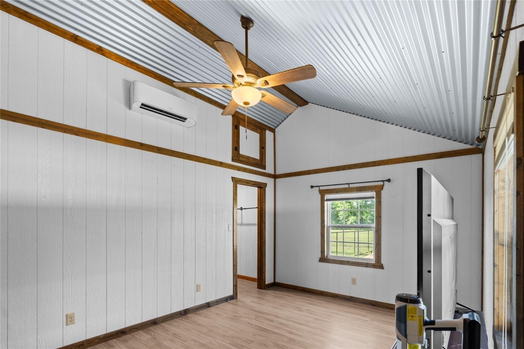 1001 County Road 1350 - Photo 9