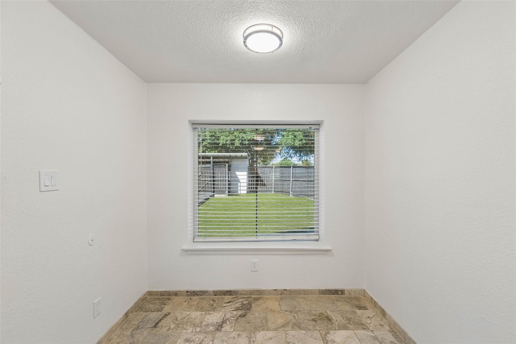 3307 Foxboro Drive - Photo 15
