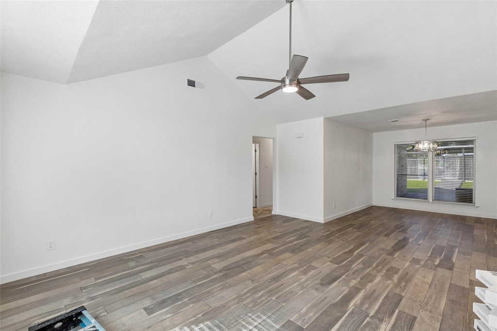 3307 Foxboro Drive - Photo 8
