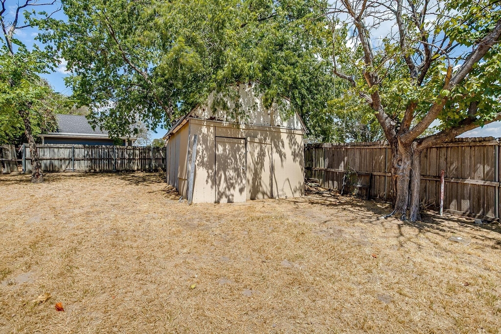 913 Jameson Street - Photo 31