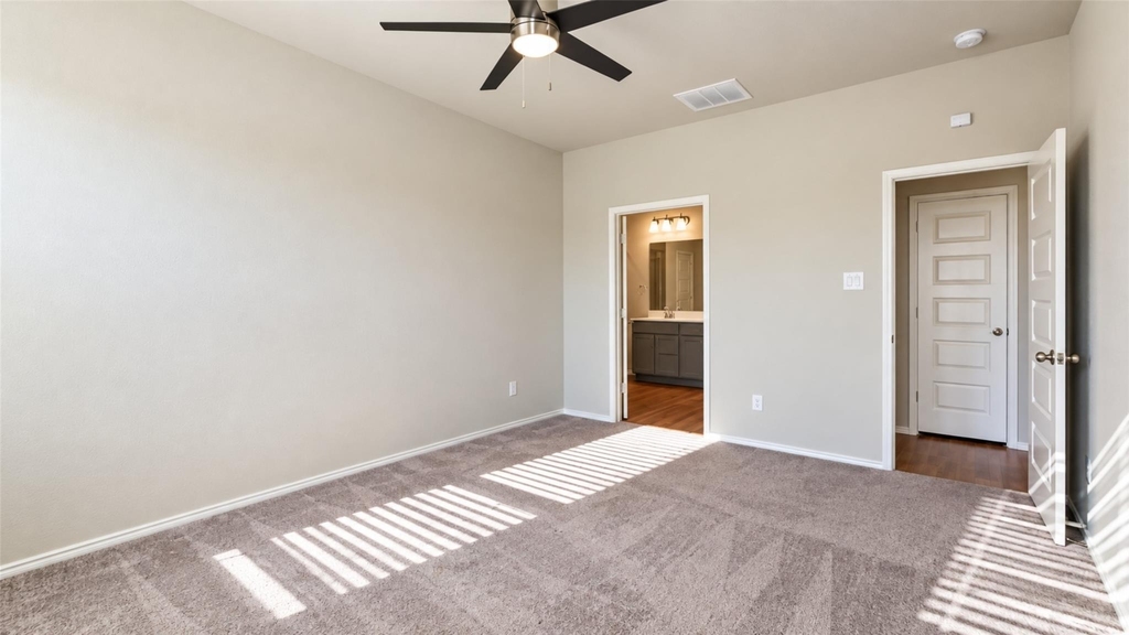 3211 Buffalo Creek Circle - Photo 14