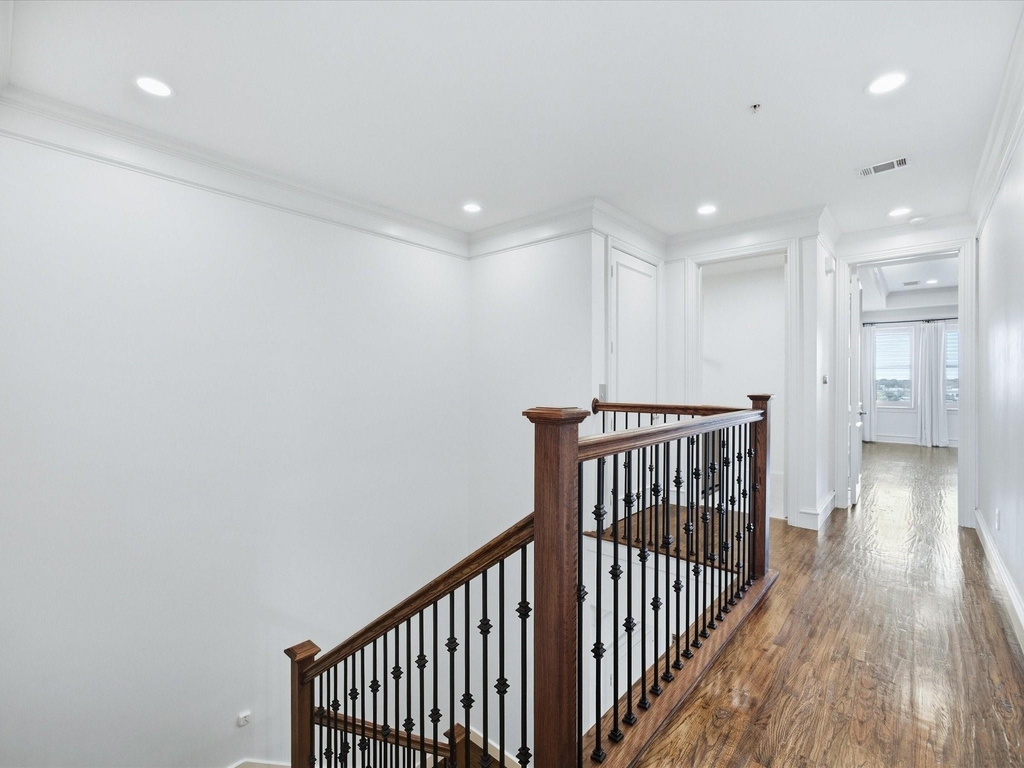 163 Summit Avenue - Photo 23