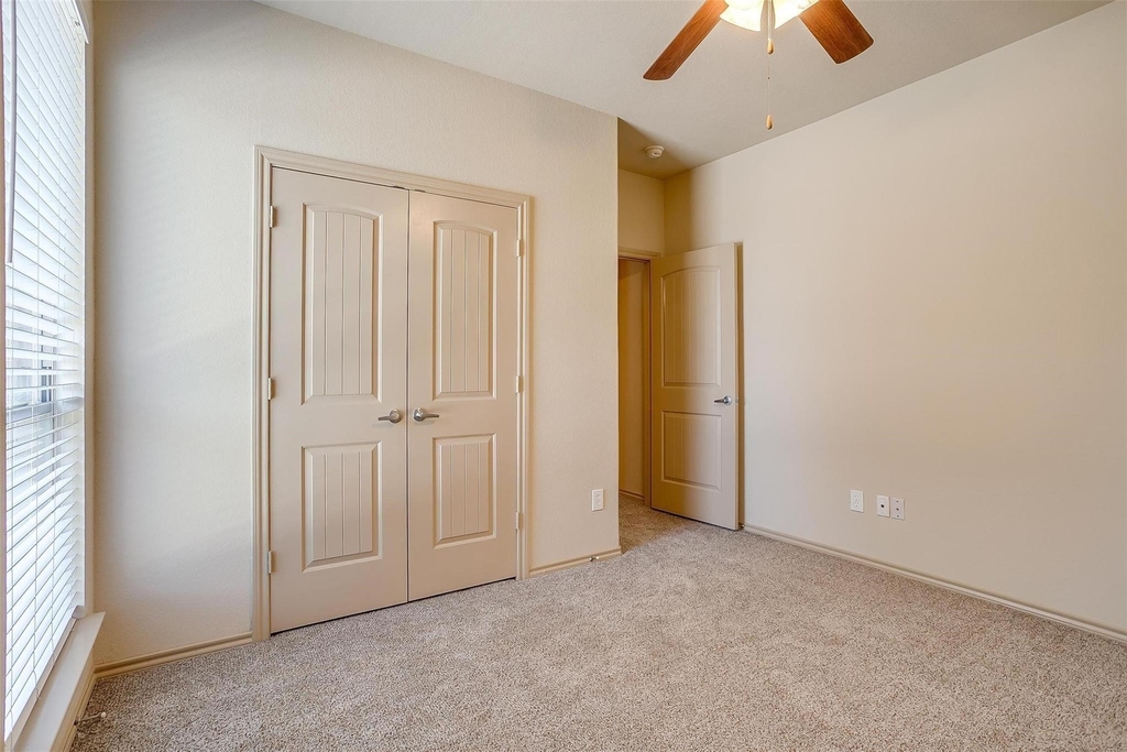 1136 Roping Reins Way - Photo 18