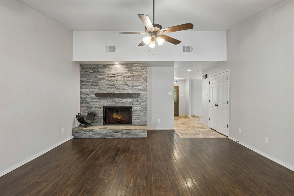 921 Harvest Glen Drive - Photo 11