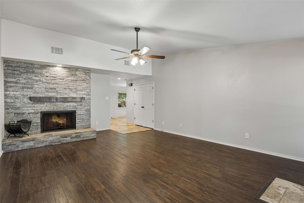 921 Harvest Glen Drive - Photo 9