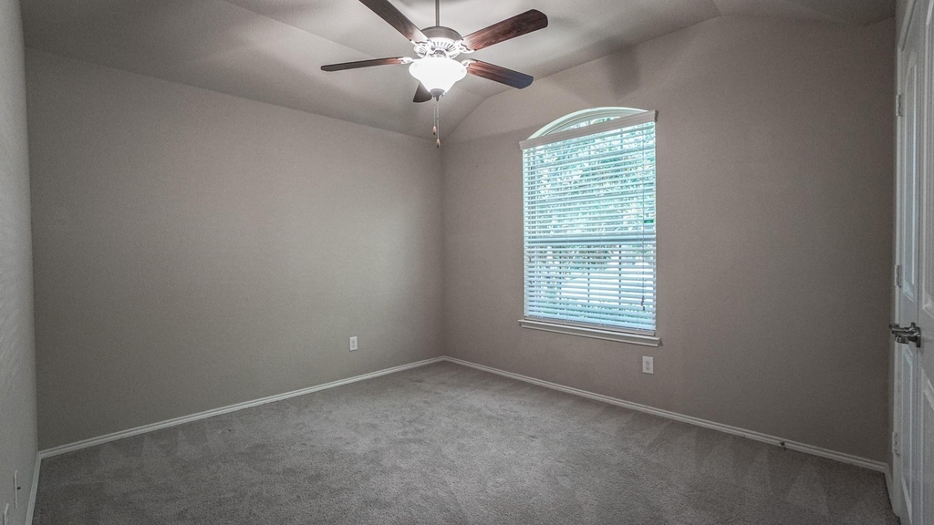 239 Oxford Drive - Photo 22