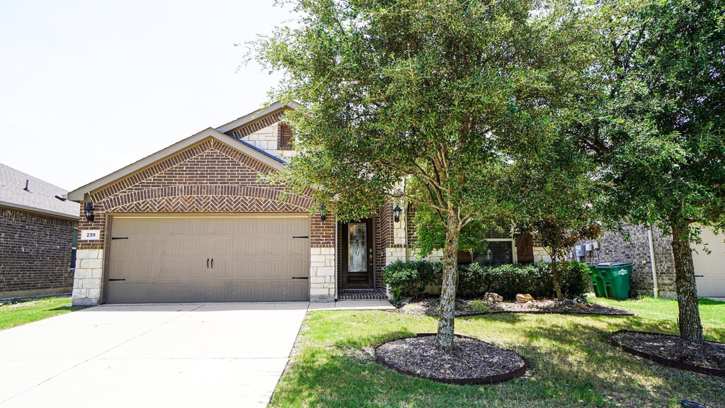 239 Oxford Drive - Photo 1