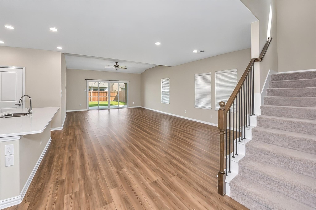 2148 Bellatrix Drive - Photo 6