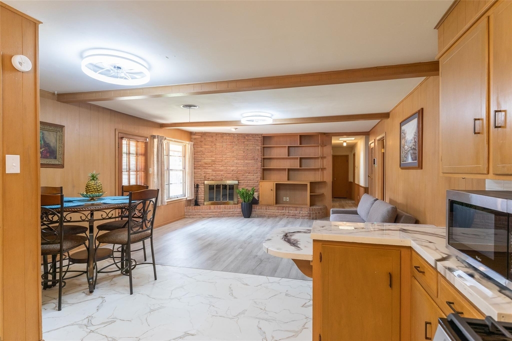 2609 Madison Avenue - Photo 6
