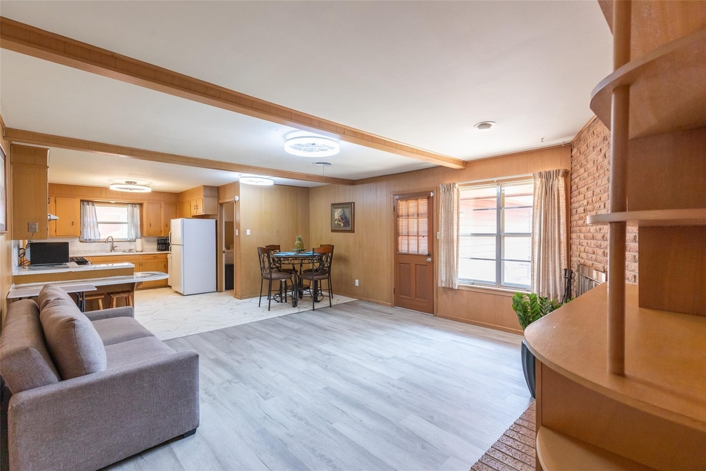 2609 Madison Avenue - Photo 24