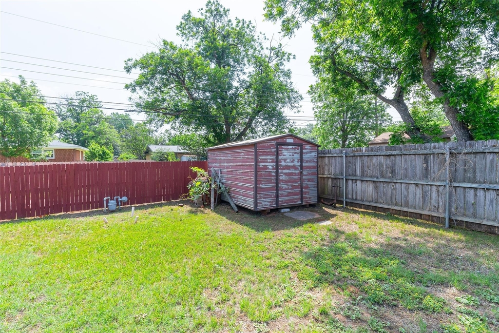 2609 Madison Avenue - Photo 29