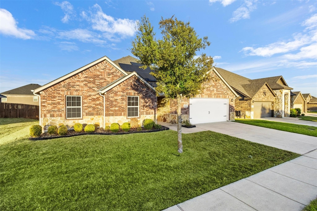 1547 Meadowlake Drive - Photo 1