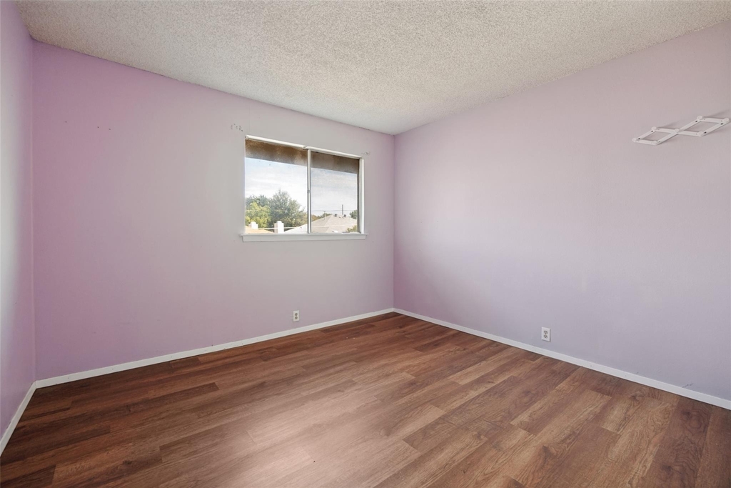 11916 Leisure Drive - Photo 3