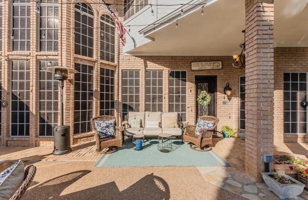 3401 Queensbury Way E - Photo 12