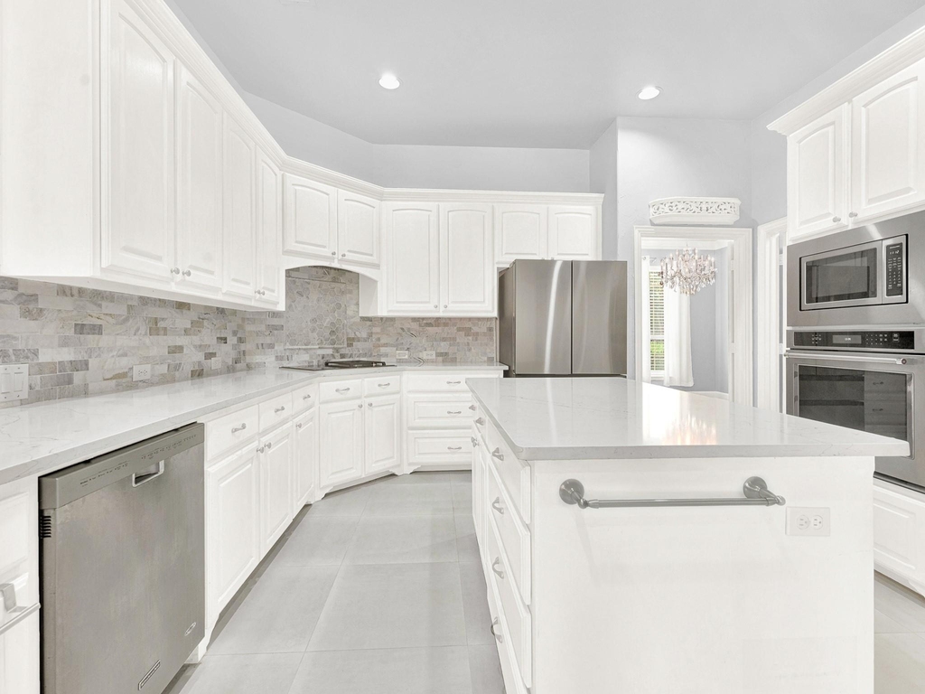 10222 Plainsman Lane - Photo 18