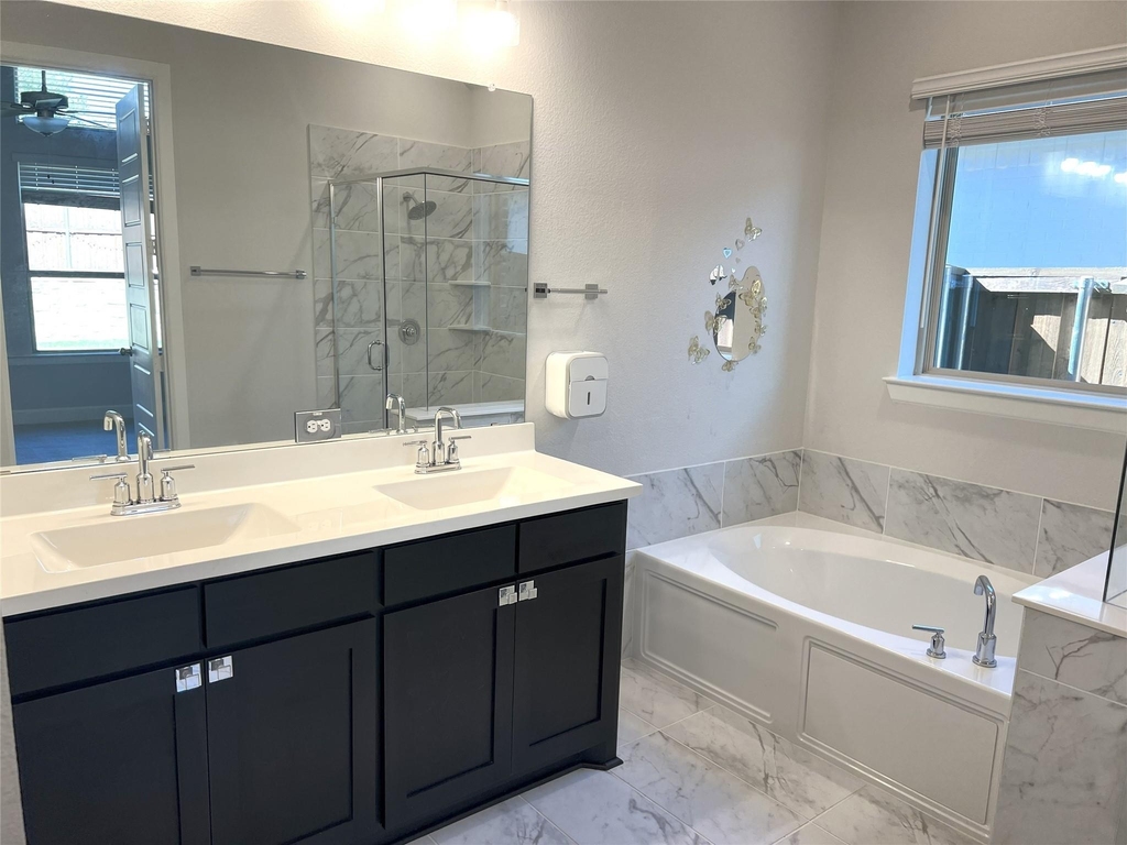 352 Foxthorne Way - Photo 14