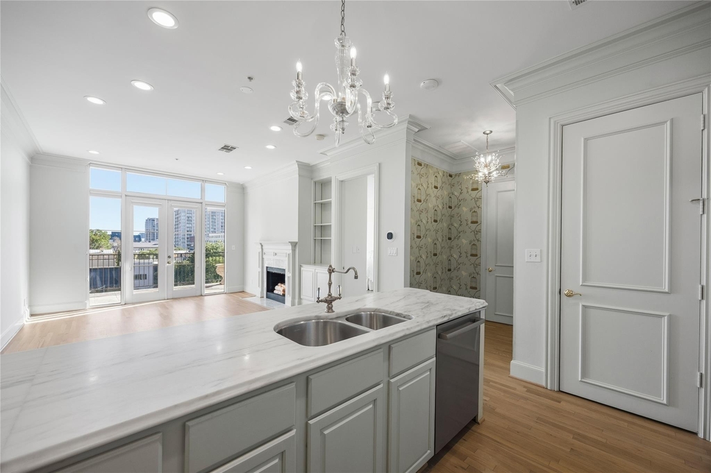 3535 Gillespie Street - Photo 5