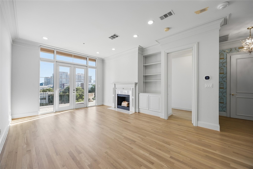 3535 Gillespie Street - Photo 1
