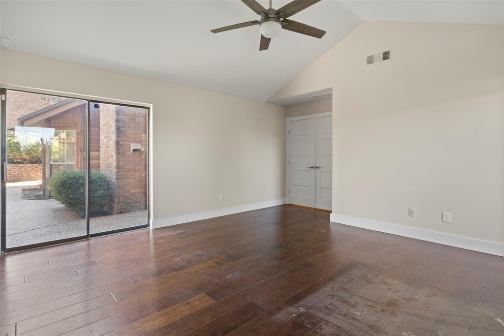 5509 Anglebluff Place - Photo 14