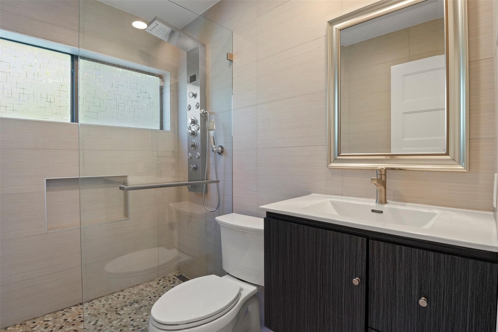 5509 Anglebluff Place - Photo 21