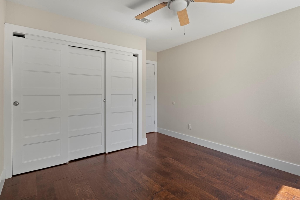 5509 Anglebluff Place - Photo 20