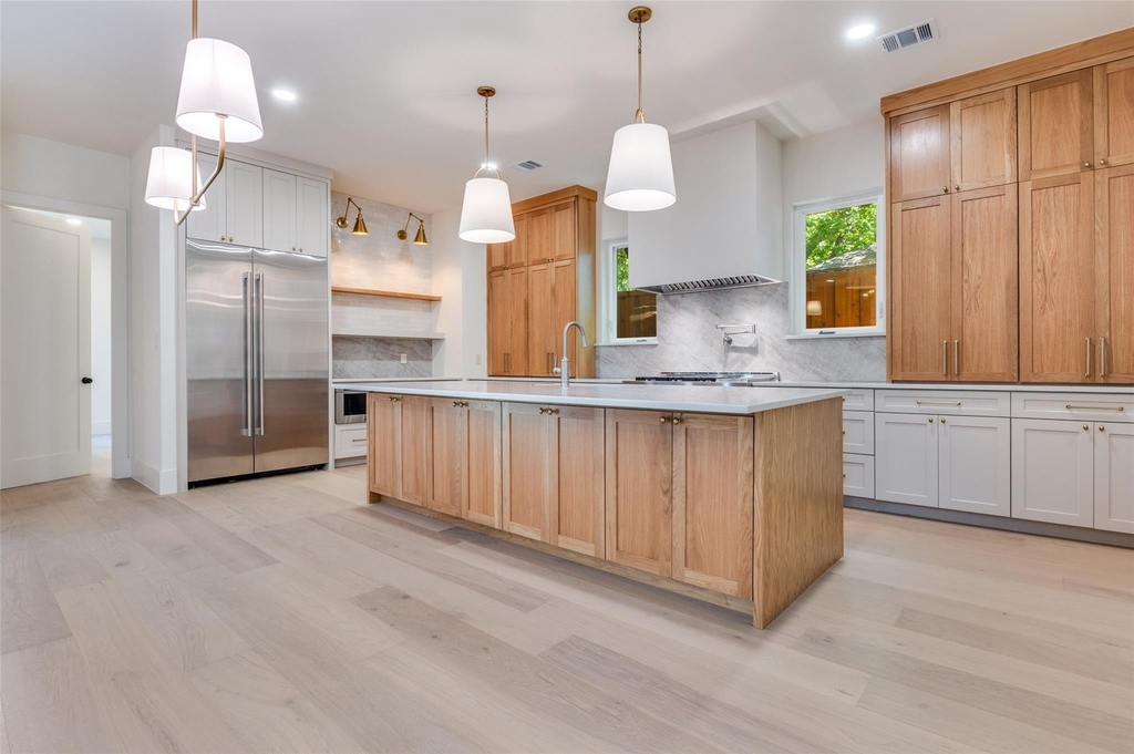 4207 Bonham Street - Photo 2