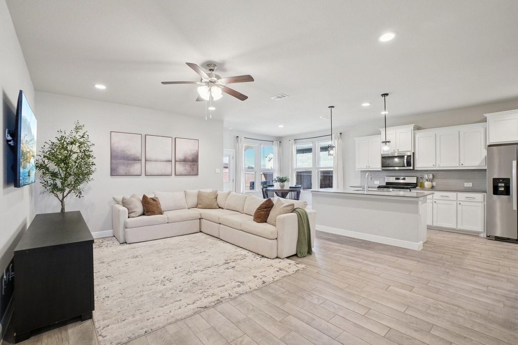 14005 Medusa Drive - Photo 7