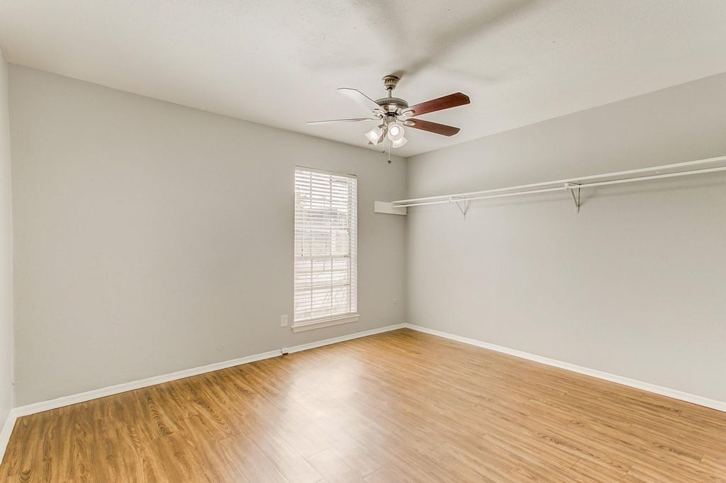 2200 W Lowden Street - Photo 10