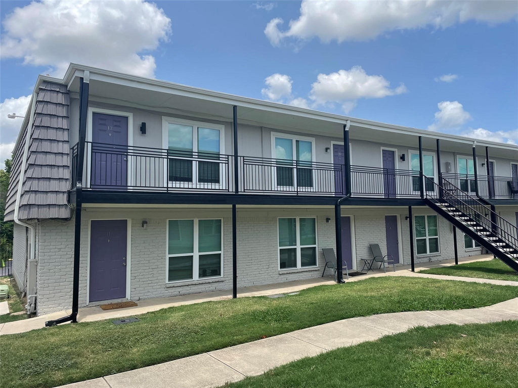 2200 W Lowden Street - Photo 12