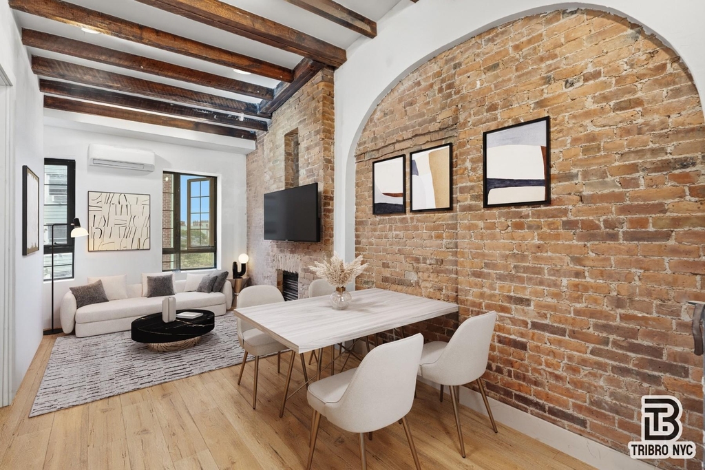 105 Berry Street - Photo 4