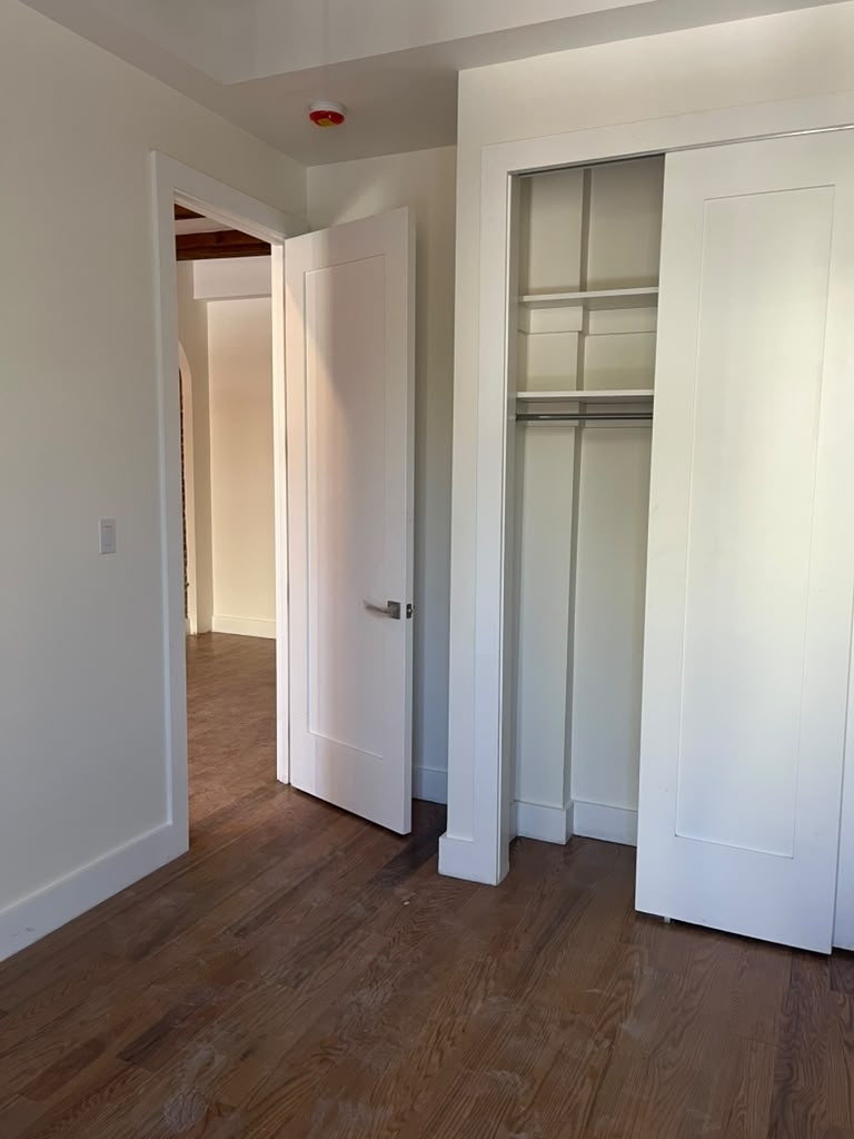 105 Berry Street - Photo 10