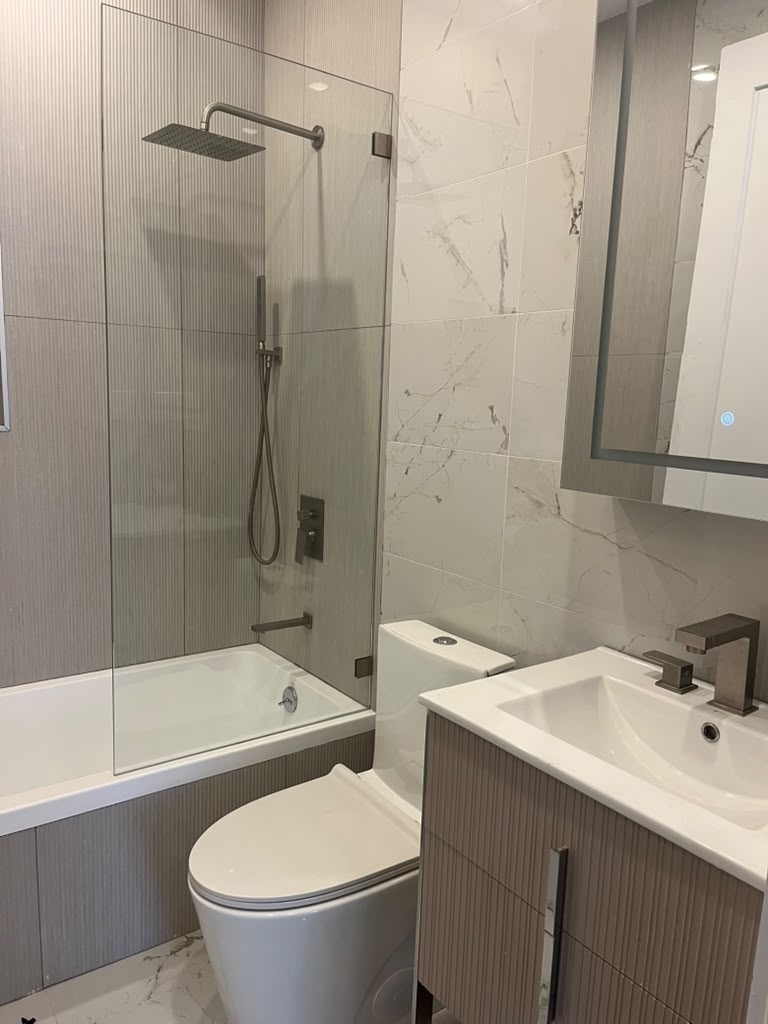 105 Berry Street - Photo 2