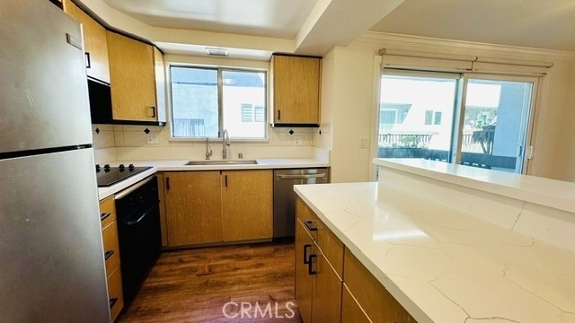 320 Pasadena - Photo 7